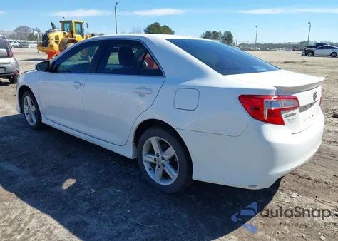 2012 Toyota Camry Se z USA, uszkodzony, nr VIN 4T1BF1FK4CU133407